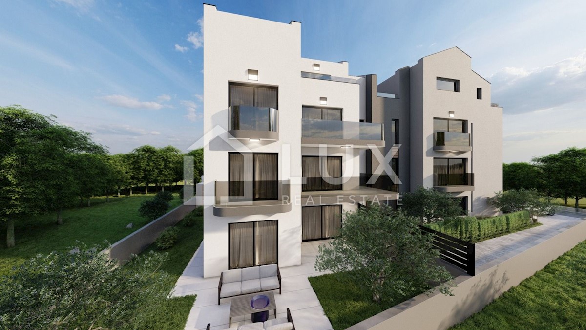ROVINJ - penthouse 150m2, novogradnja