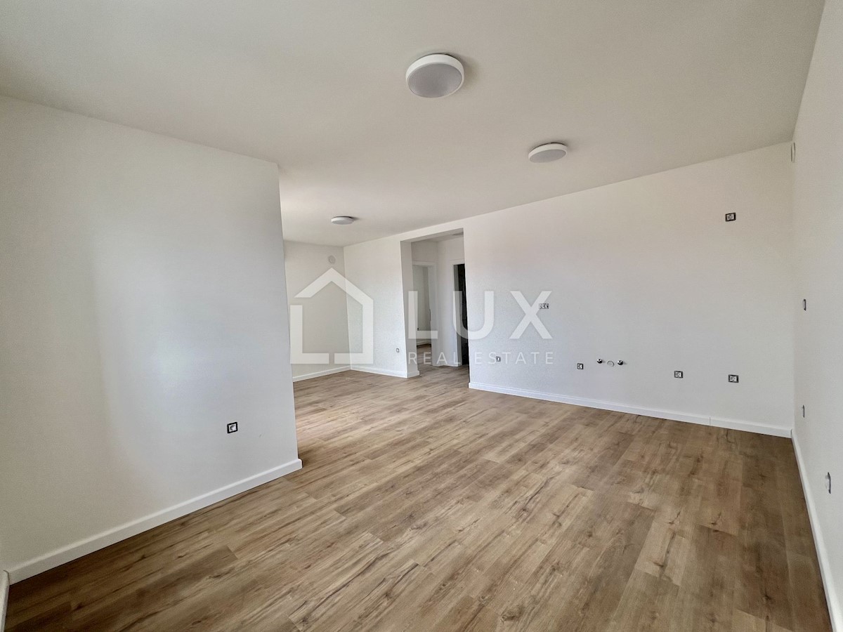 CRIKVENICA - novogradnja, apartma 122m2, pogled na morje