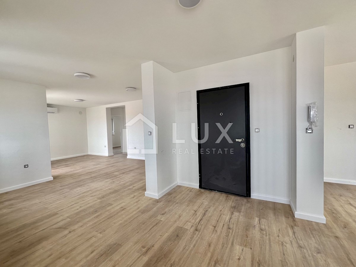 CRIKVENICA - novogradnja, apartma 122m2, pogled na morje