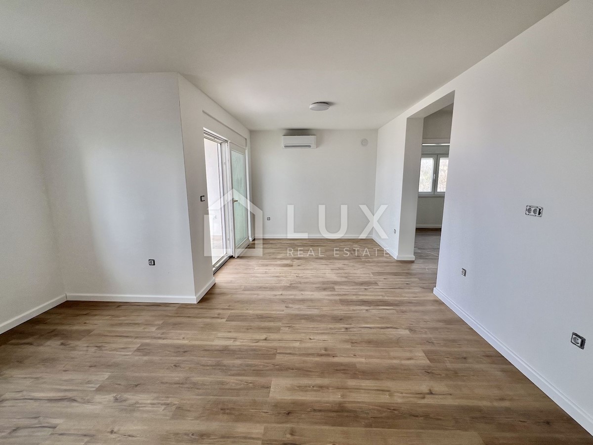 CRIKVENICA - novogradnja, apartma 122m2, pogled na morje
