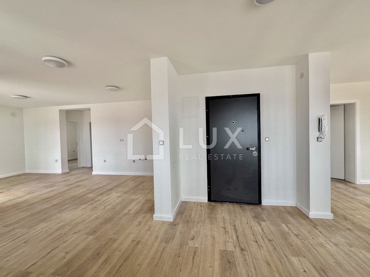 CRIKVENICA - novogradnja, apartma 122m2, pogled na morje