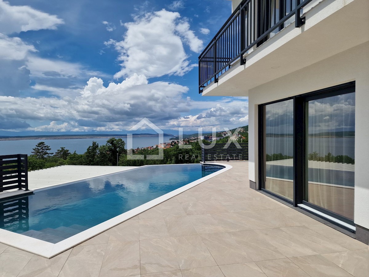CRIKVENICA - vila z bazenom