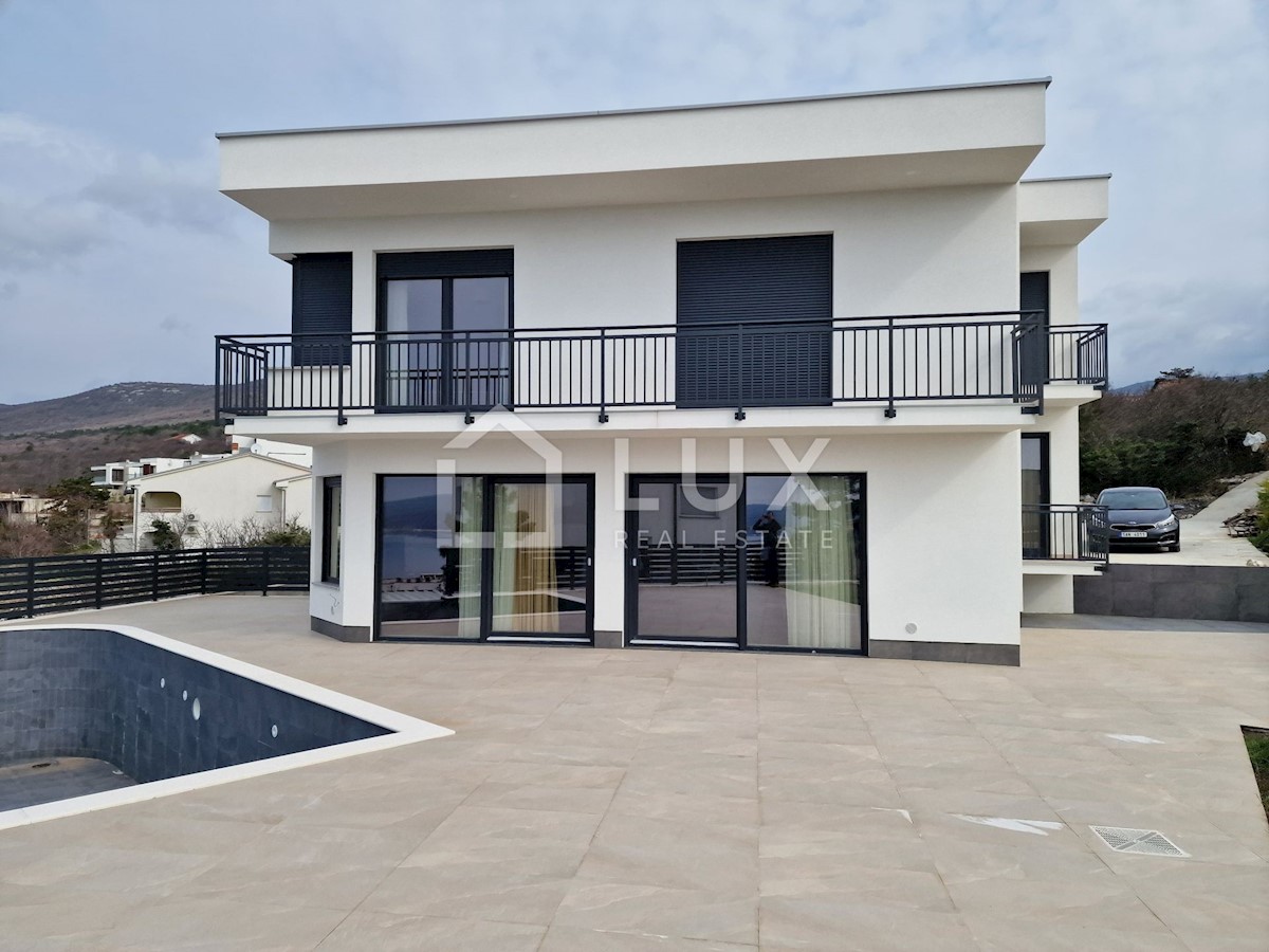 CRIKVENICA - vila z bazenom