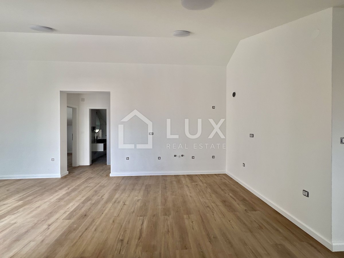 CRIKVENICA - penthouse 110m2, pogled na morje