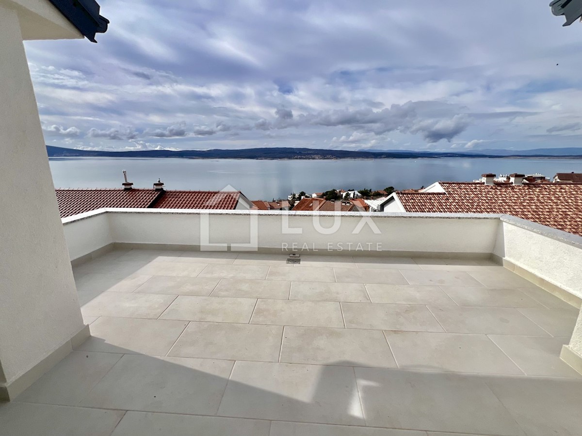 CRIKVENICA - penthouse 110m2, pogled na morje