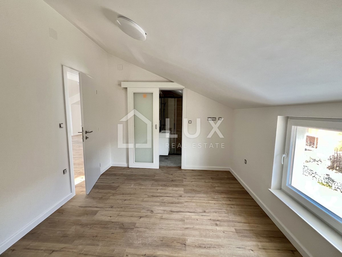 CRIKVENICA - penthouse 110m2, pogled na morje