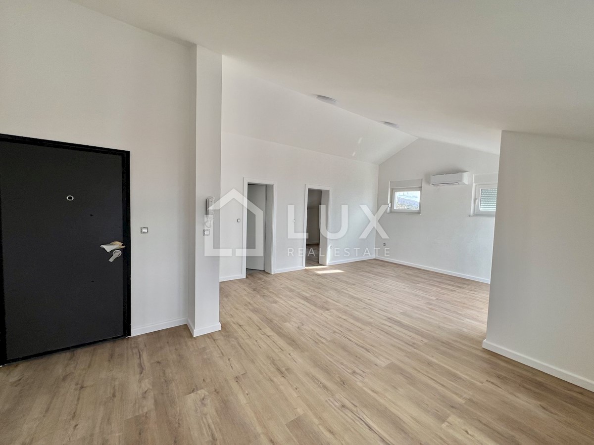 CRIKVENICA - penthouse 110m2, pogled na morje