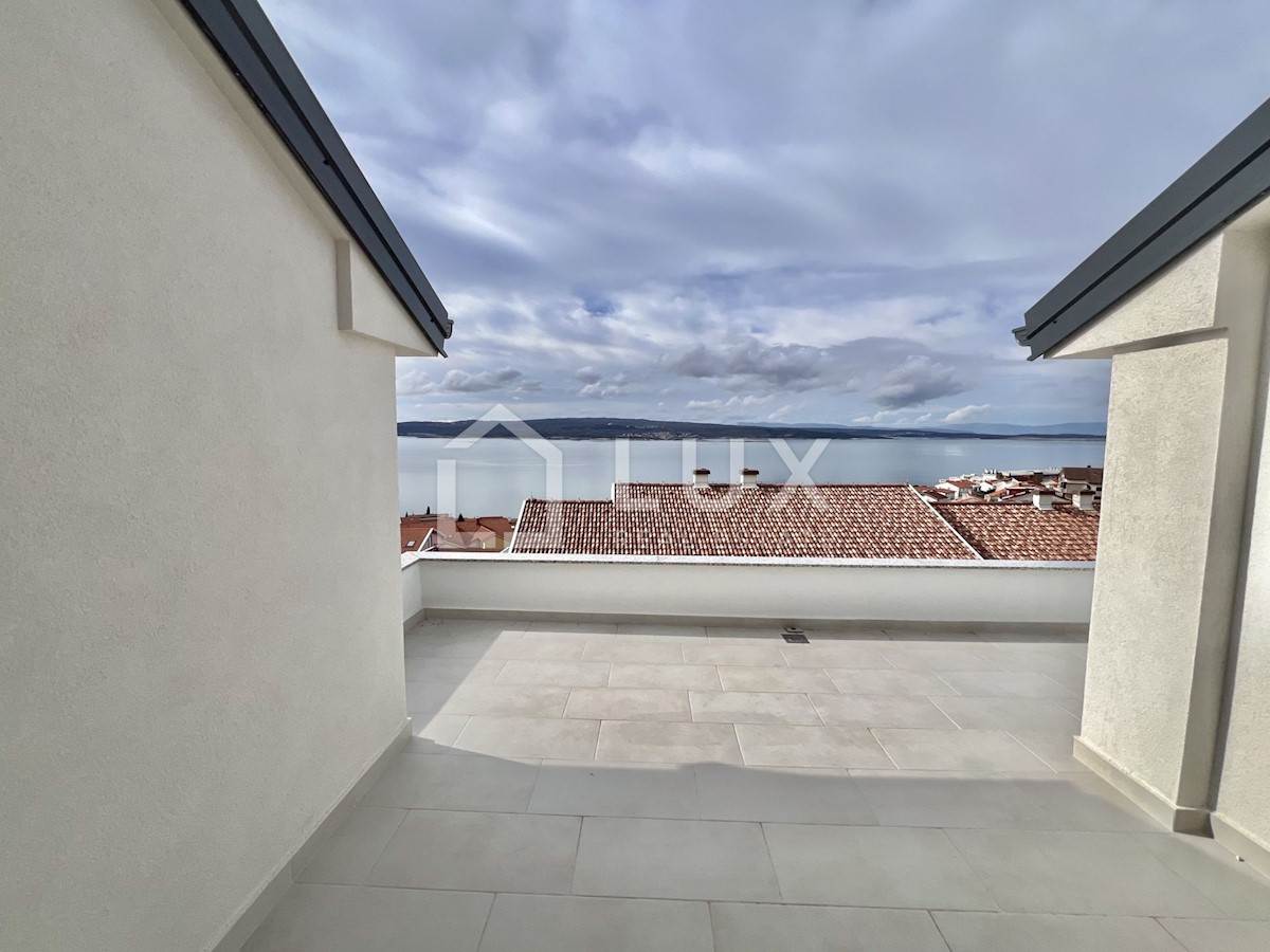 CRIKVENICA - penthouse 110m2, pogled na morje