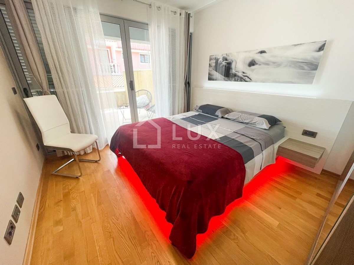 ROVINJ - pritlično stanovanje 66m2 + garaža