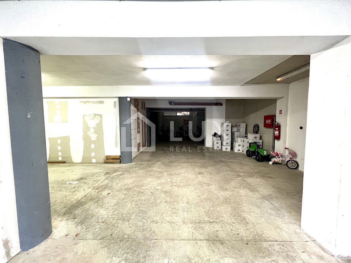 ROVINJ - pritlično stanovanje 66m2 + garaža