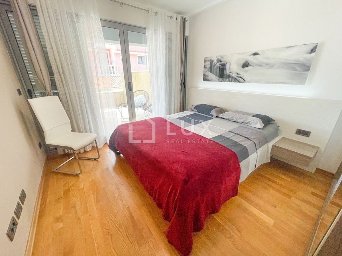 ROVINJ - pritlično stanovanje 66m2 + garaža