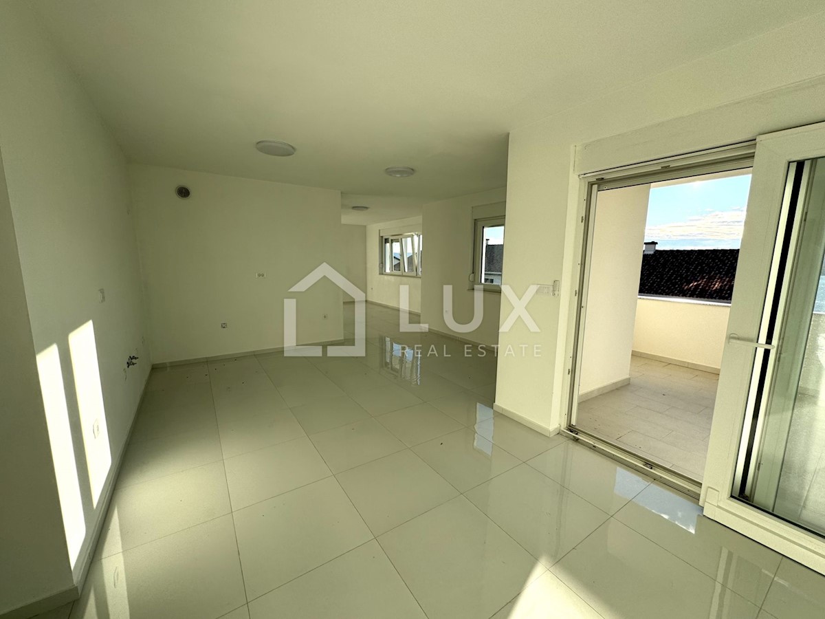 CRIKVENICA - penthouse 110m2, novogradnja