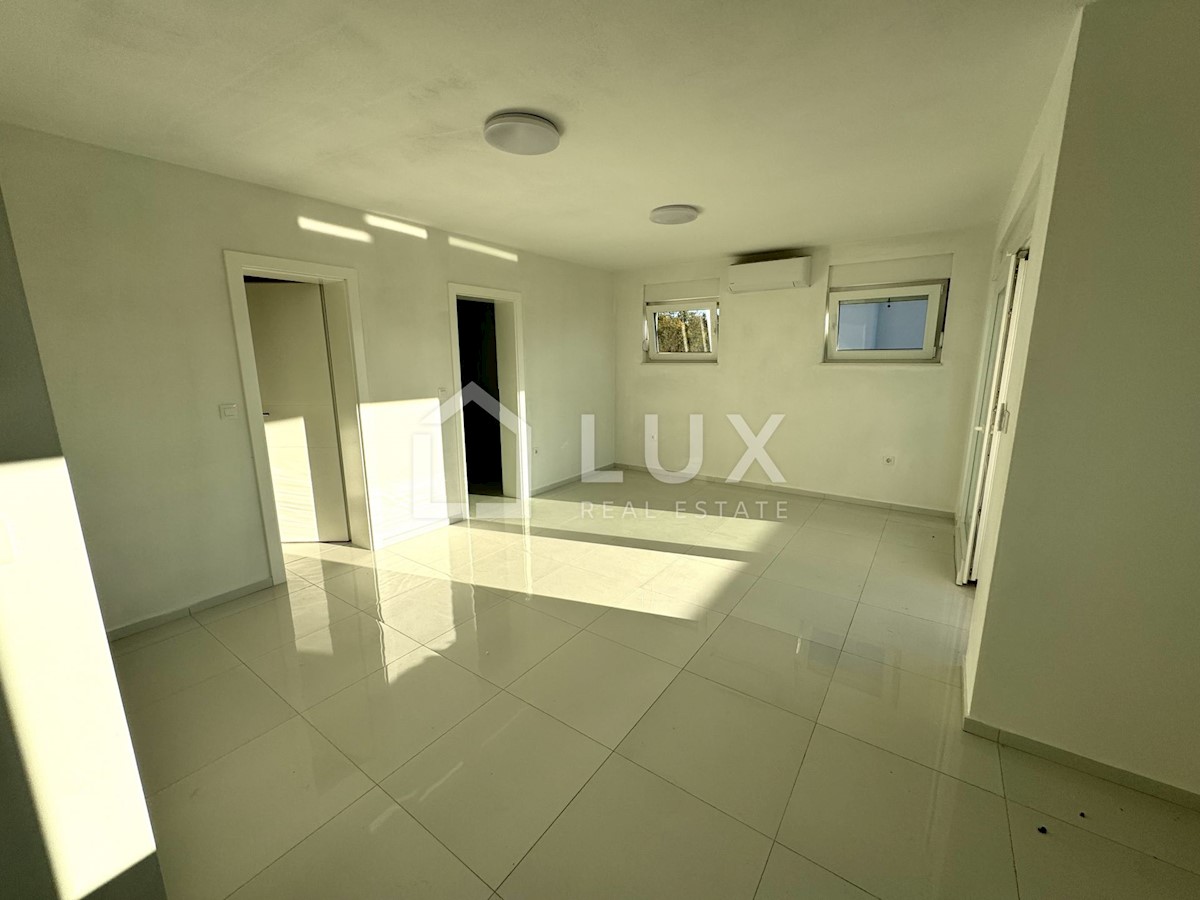 CRIKVENICA - penthouse 110m2, novogradnja