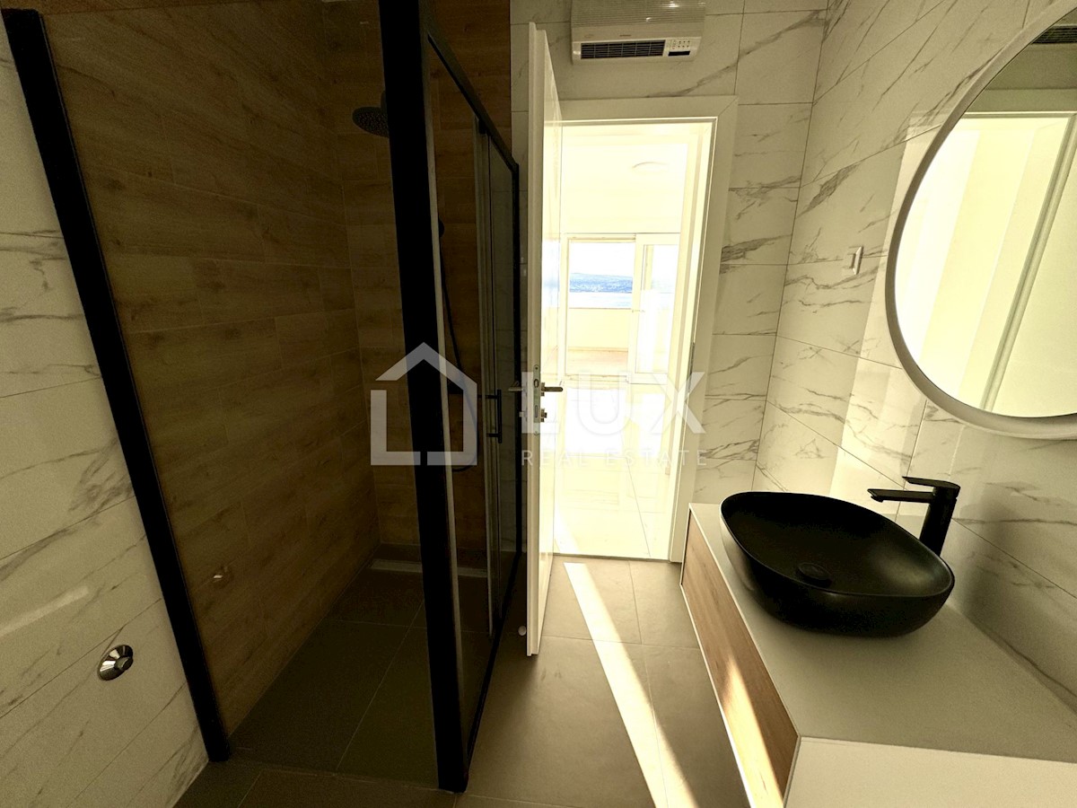 CRIKVENICA - penthouse 110m2, novogradnja