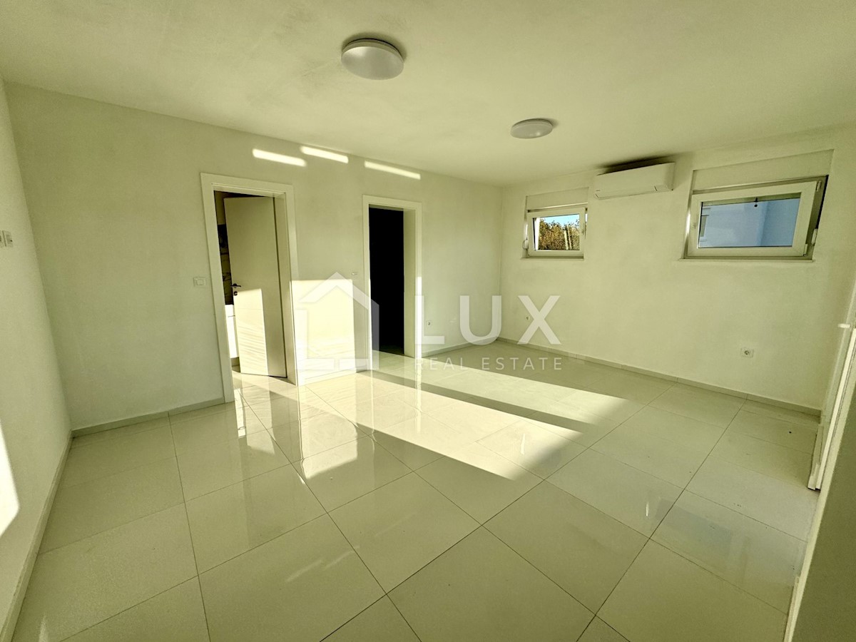 CRIKVENICA - penthouse 110m2, novogradnja