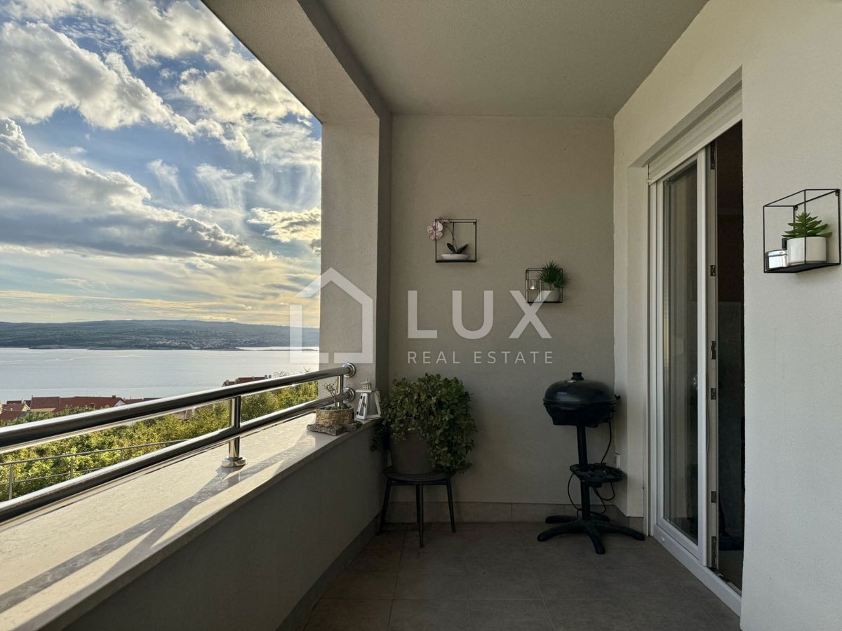 CRIKVENICA - apartma 55m2 z bazenom