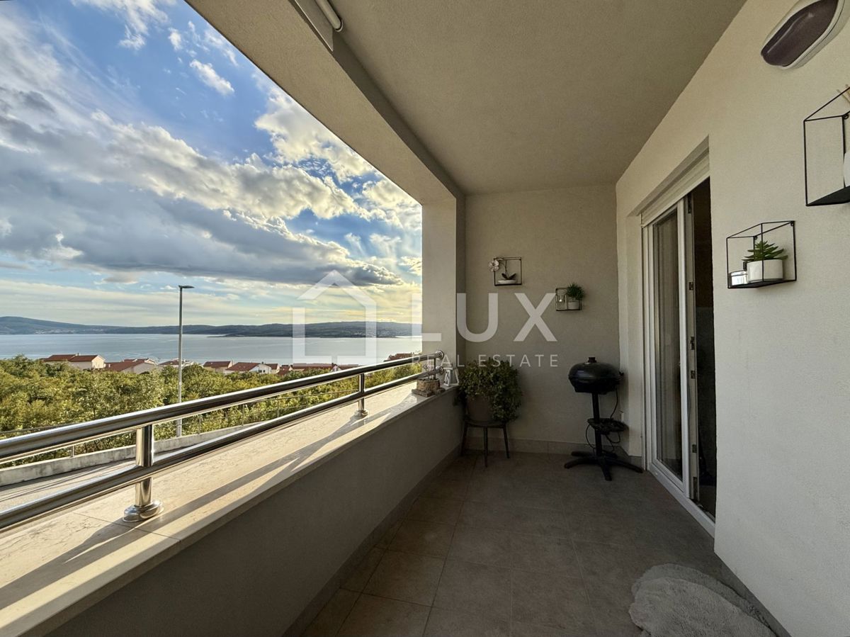 CRIKVENICA - apartma 55m2 z bazenom