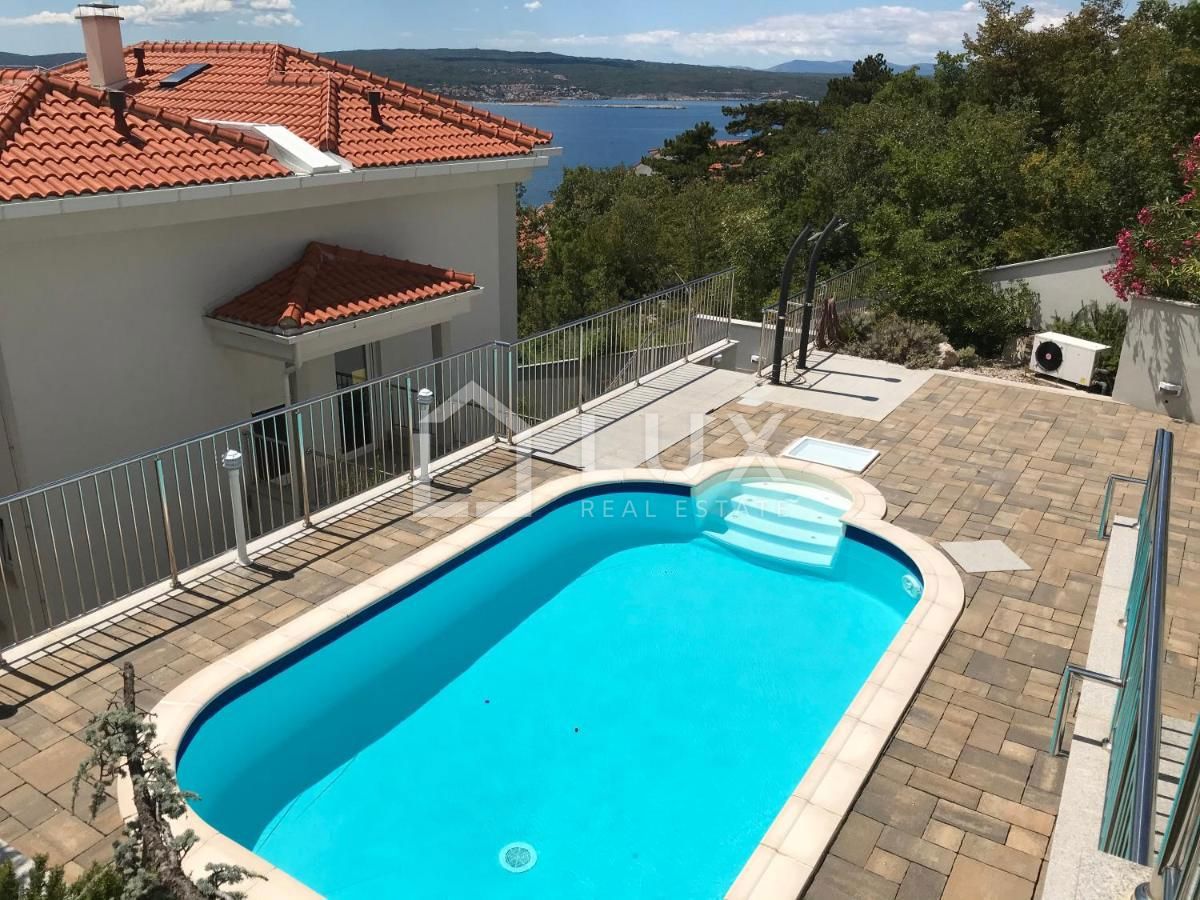 CRIKVENICA - apartma 55m2 z bazenom