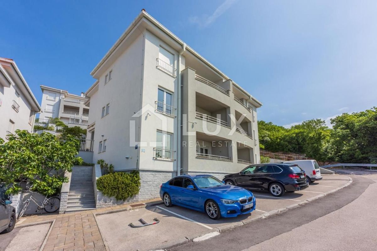 CRIKVENICA - apartma 55m2 z bazenom