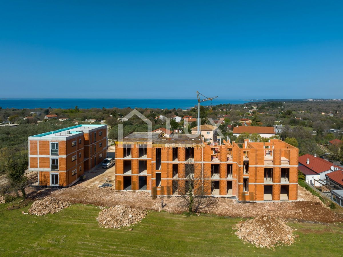 PEROJ - pritličje 101,22m2 + vrt, novogradnja