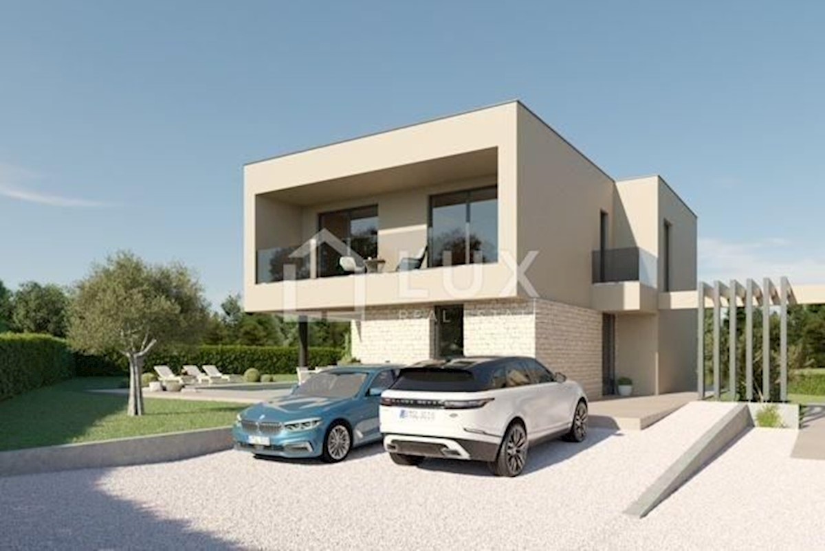 POREČ - moderna vila z bazenom, vrt 720m2
