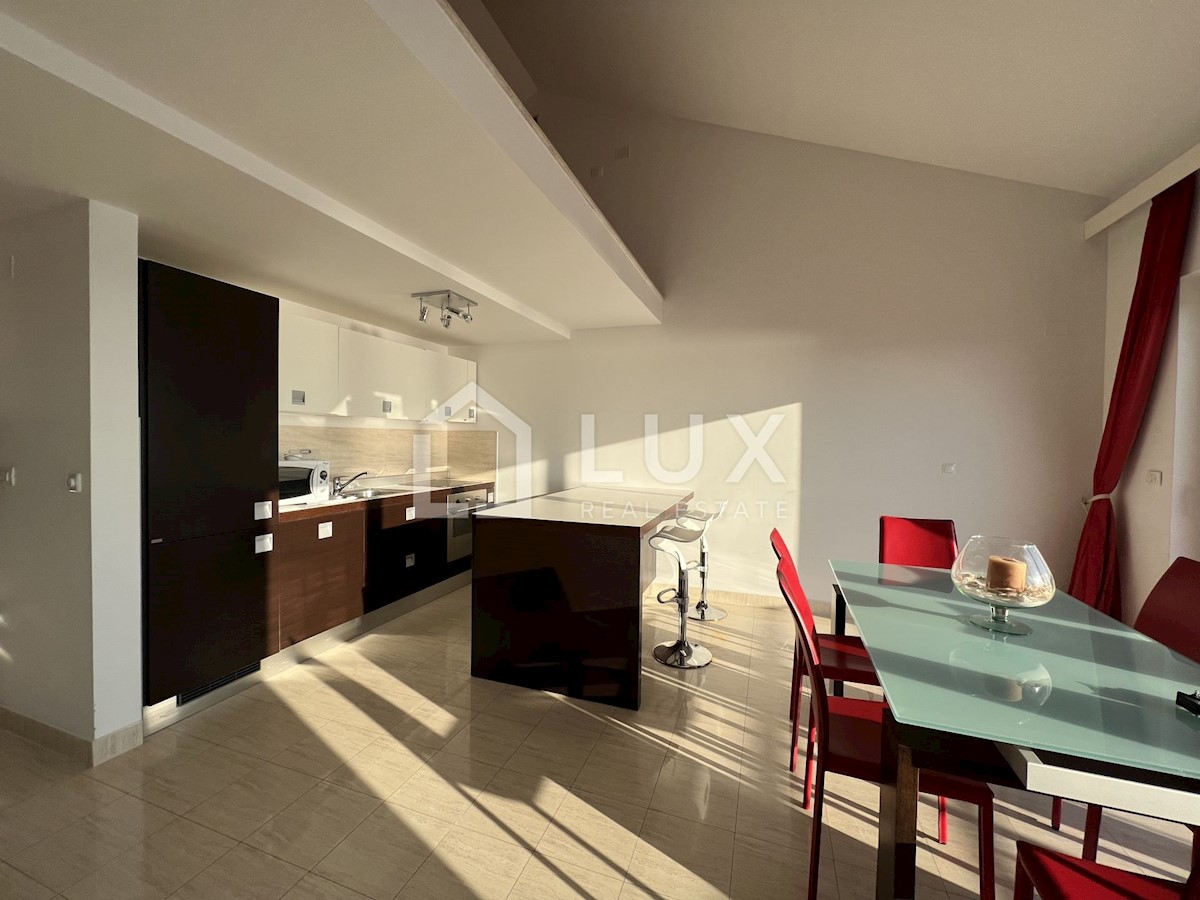 SELCE - penthouse 1. red do morja