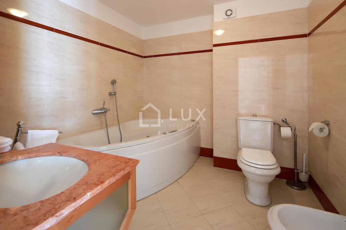 SELCE - penthouse 1. red do morja