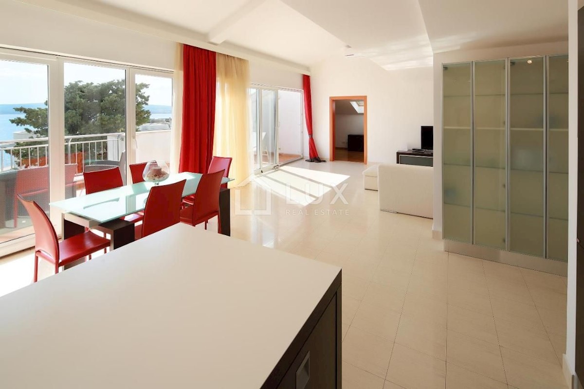 SELCE - penthouse 1. red do morja
