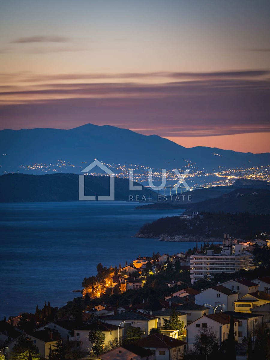 CRIKVENICA - luksuzna vila s pogledom na morje