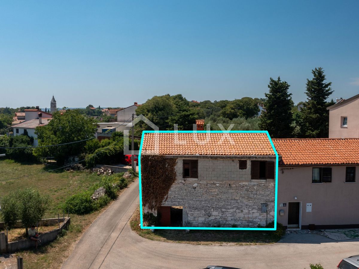 MARČANA, KRNICA - kamnita hiša za obnovo