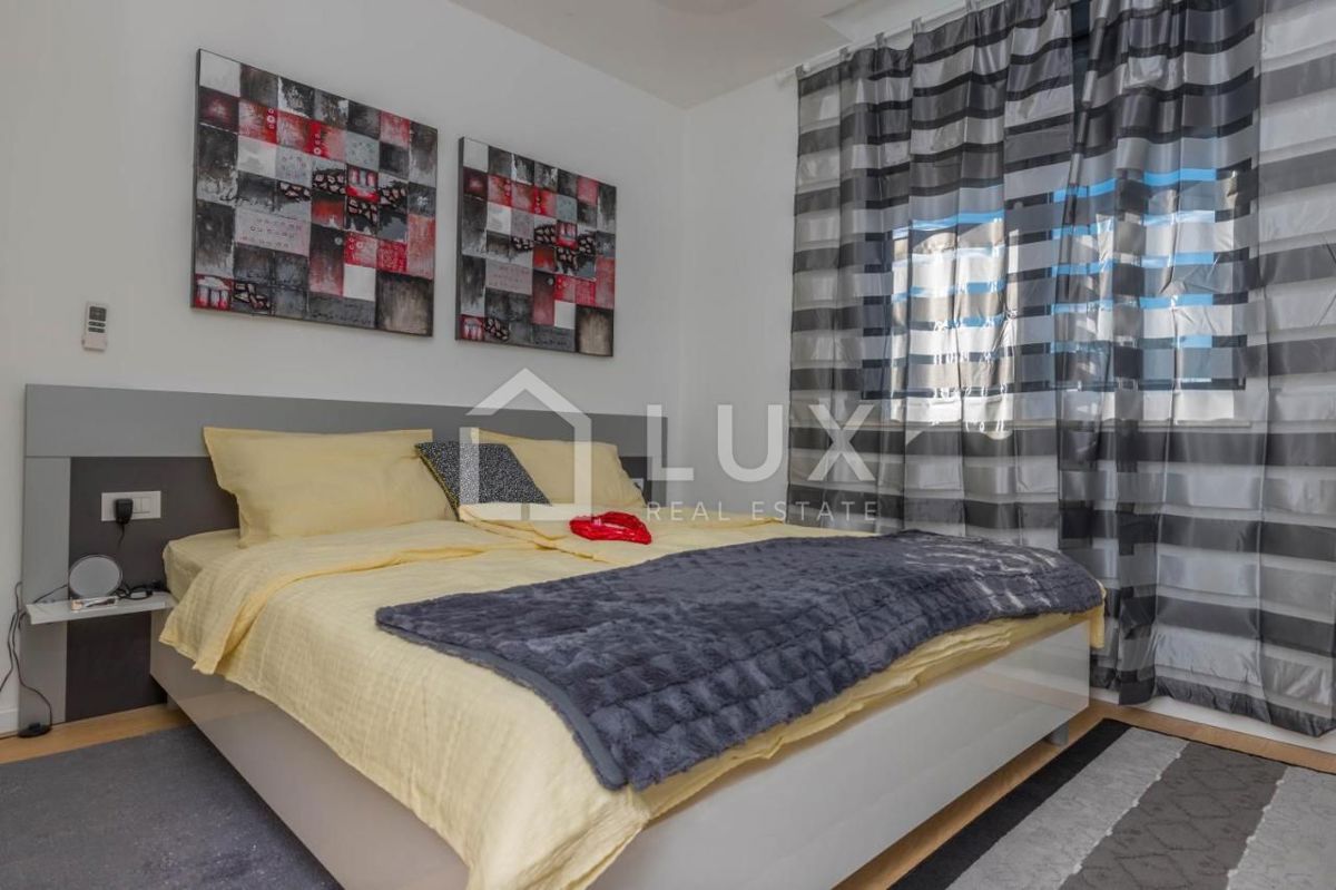 SELCE - apartma 2s+db, 80m od morja, stavba z dvigalom