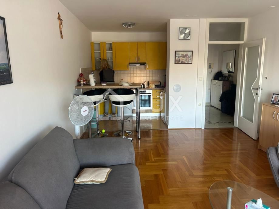 CRIKVENICA - apartma 62m2, pogled na morje