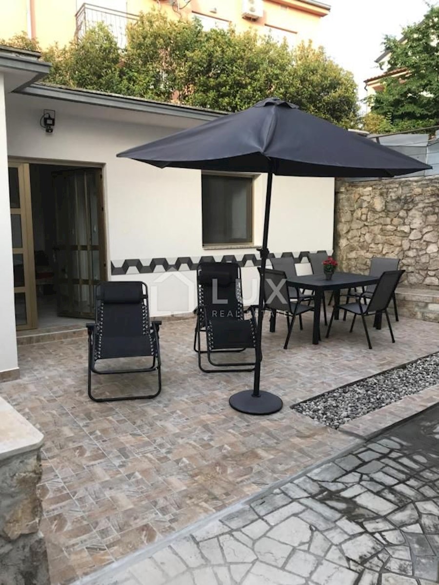 JADRANOVO - apartmajska hiša blizu morja