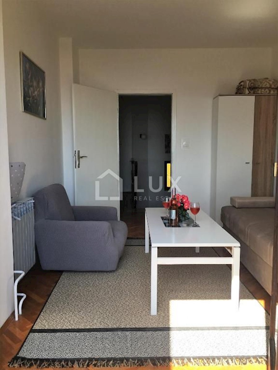 JADRANOVO - apartmajska hiša blizu morja