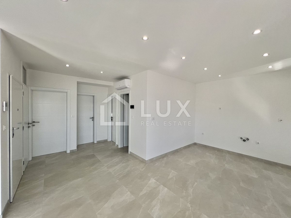 CRIKVENICA - stanovanje 70m2, novogradnja