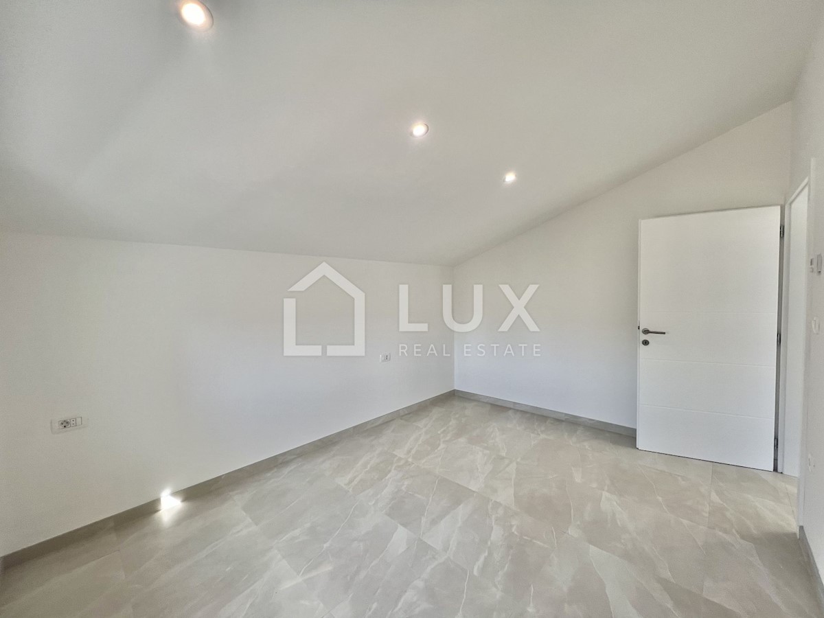CRIKVENICA - stanovanje 70m2, novogradnja