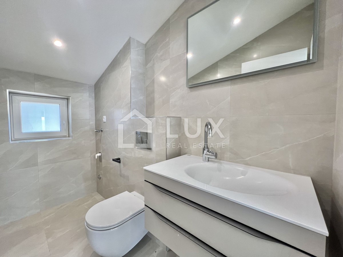 CRIKVENICA - stanovanje 70m2, novogradnja