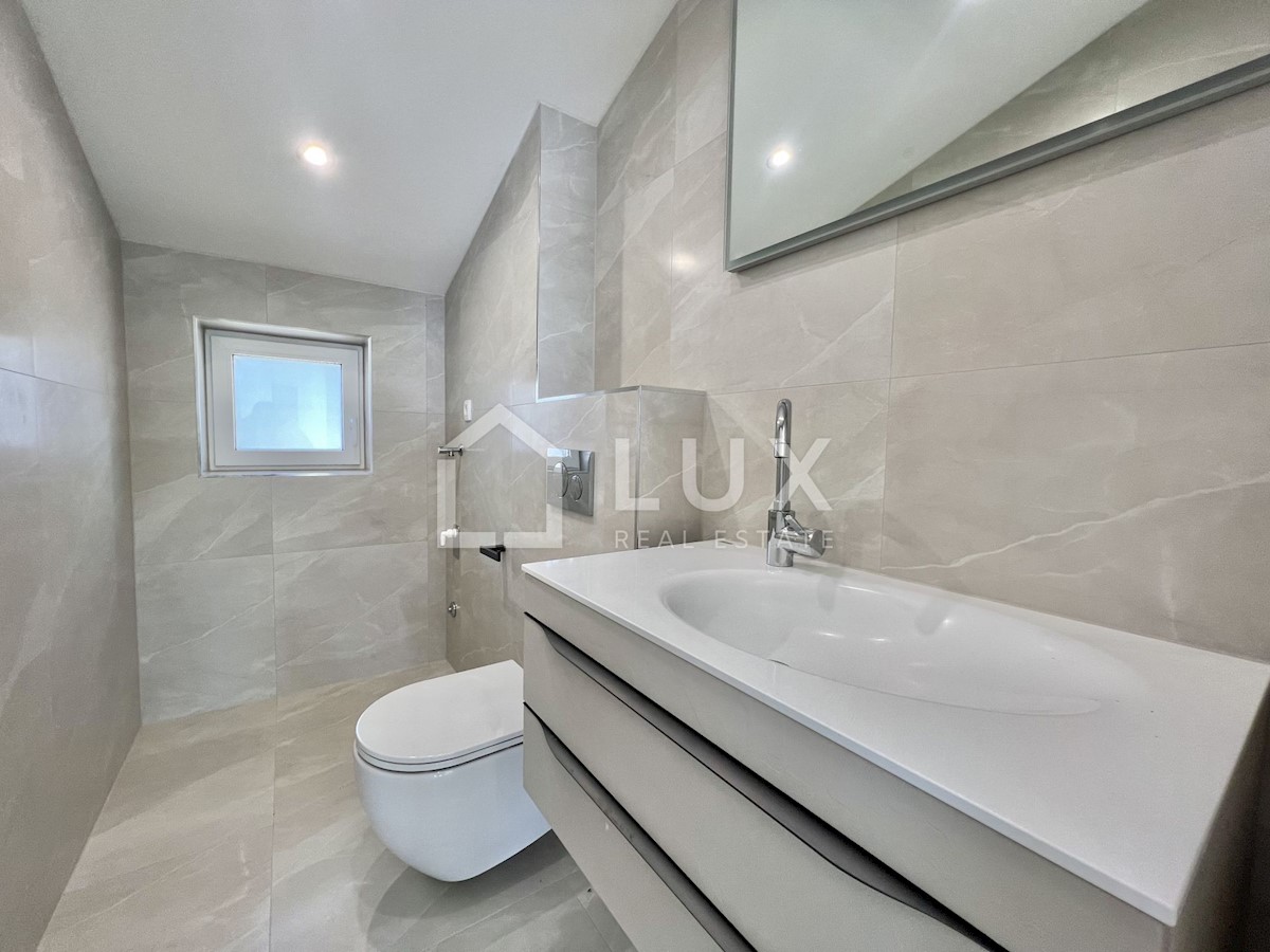 CRIKVENICA - stanovanje 70m2, novogradnja