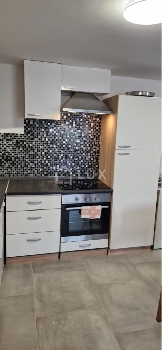 CRIKVENICA - stanovanje, visoko pritličje, 76m2