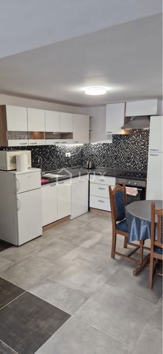 CRIKVENICA - stanovanje, visoko pritličje, 76m2