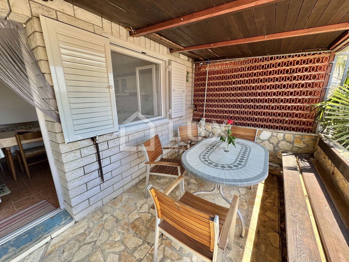 DRAMALJ - stanovanje 73m2, 50m do morja