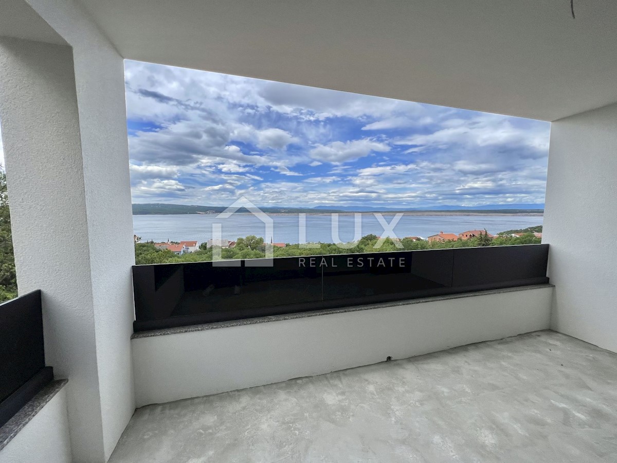 DRAMALJ - dvoetažni apartma 118m2, pogled na morje
