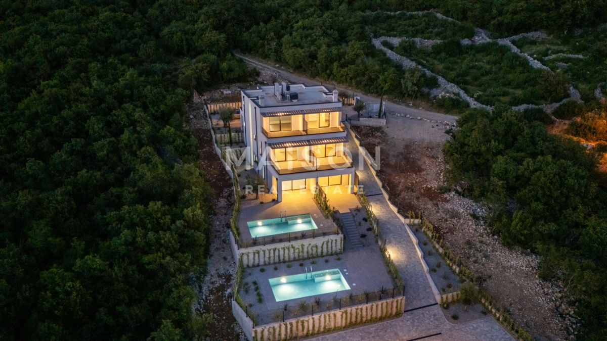 Hiša Kostrena, 203,67m2