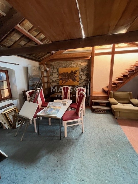 Hiša Višnjan, 201m2