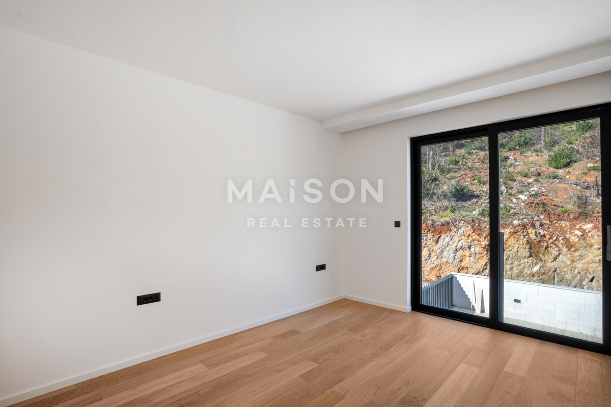 Stanovanje Punta Kolova, Opatija, 302,90m2