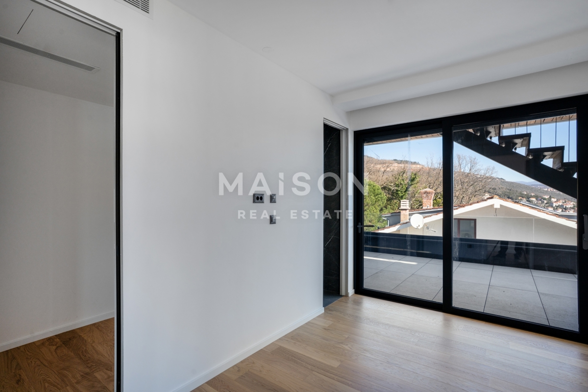 Stanovanje Punta Kolova, Opatija, 302,90m2