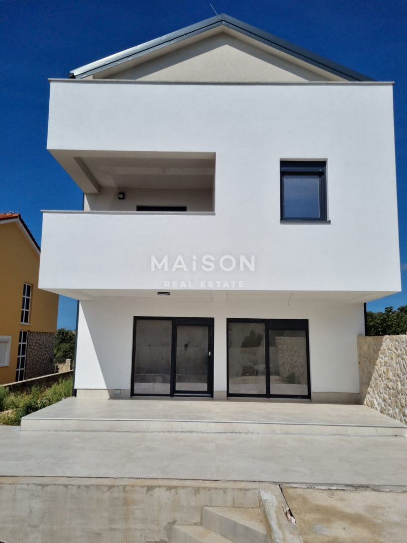 Apartma Mandre, Kolan, 117m2