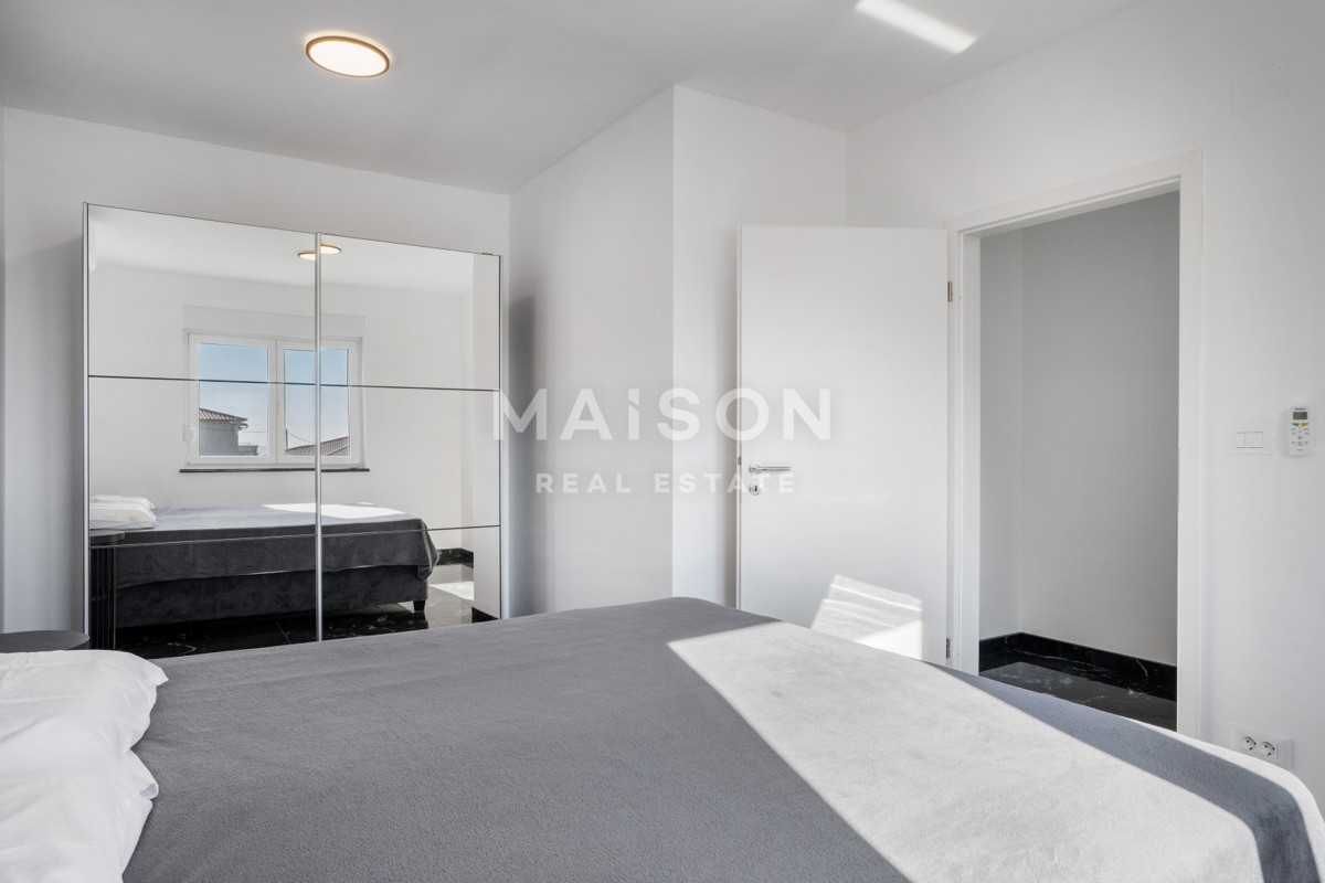 Hiša Oprić, Opatija - Okolica, 296,35m2