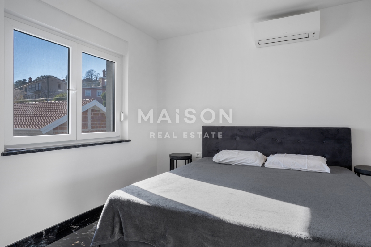 Hiša Oprić, Opatija - Okolica, 296,35m2