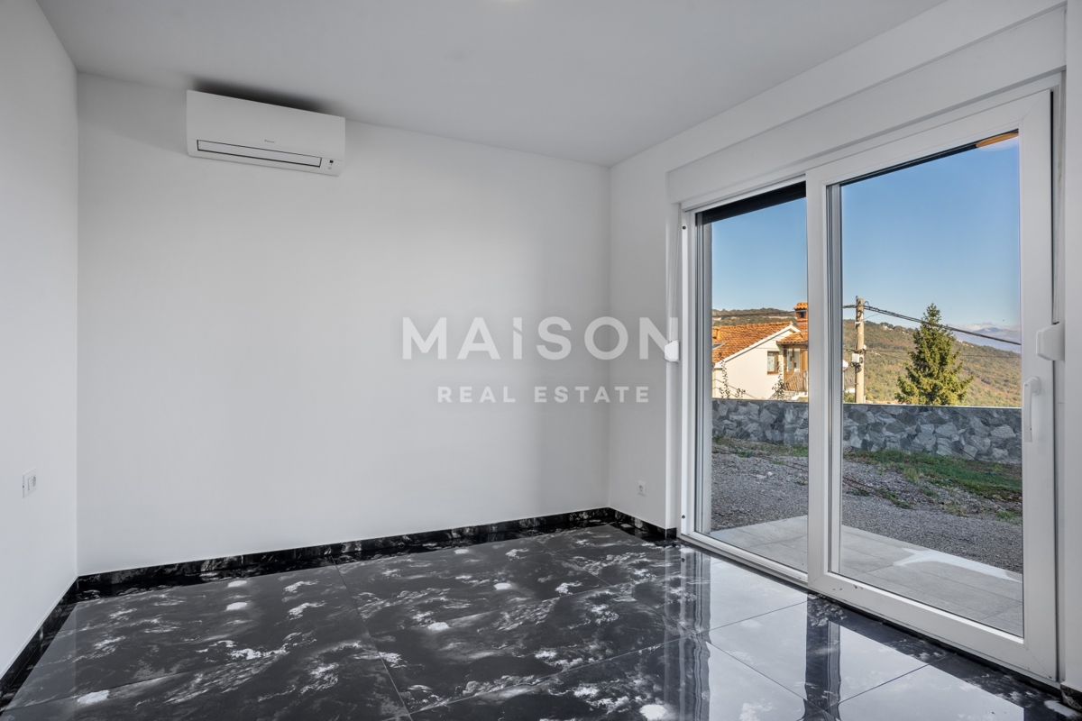 Hiša Oprić, Opatija - Okolica, 296,35m2